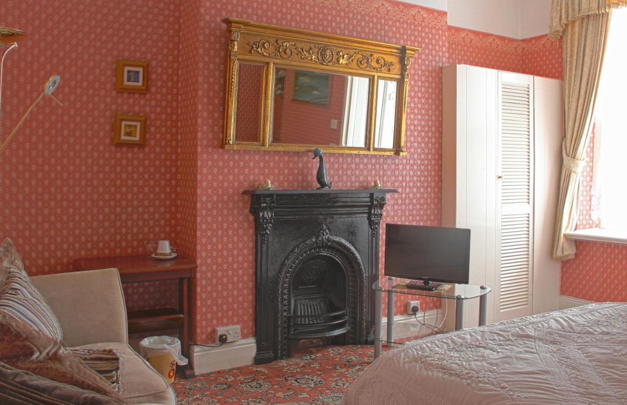 Ashfield Guesthouse Douglas Extérieur photo