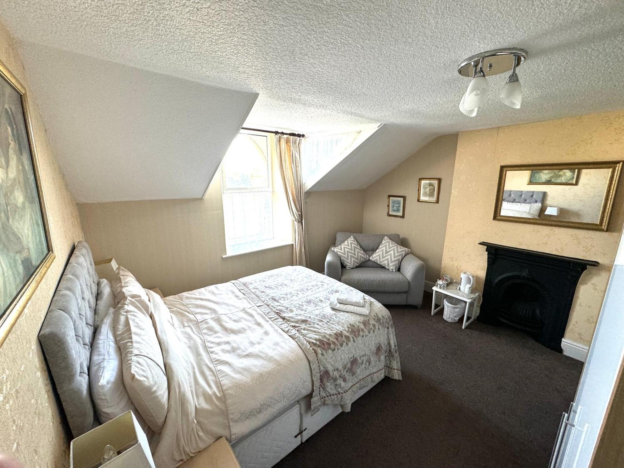 Ashfield Guesthouse Douglas Extérieur photo